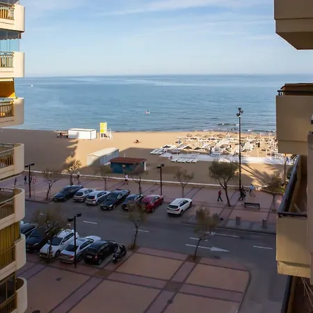 Beachfront In New Apartment *